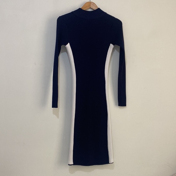 Valleygirl - Knit Dress - Size Medium - Picture 3 of 4